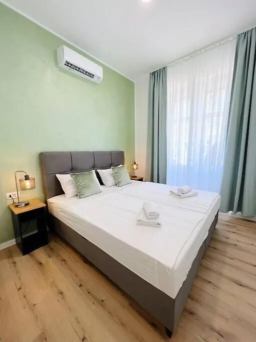 New Design Studio Kingsize Bed Apartment Pula 0*,